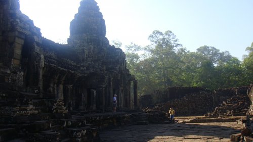  Камбоджа.
